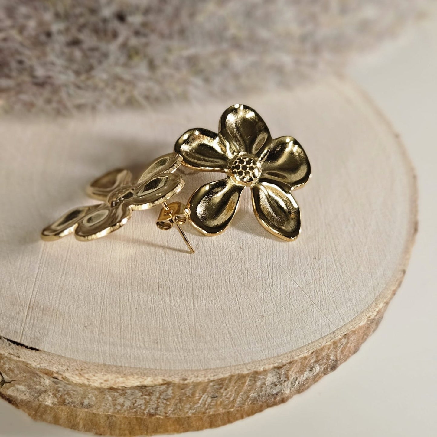 FLOWER - Boucles d'oreilles sous forme d'une fleur